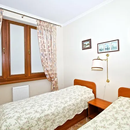 Admiral Nelson Apartment Hel